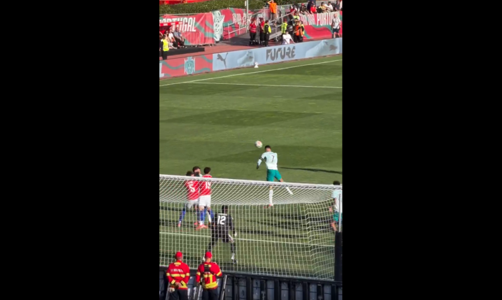 GŁÓWKA w wykonaniu Cristiano Ronaldo xD [VIDEO]